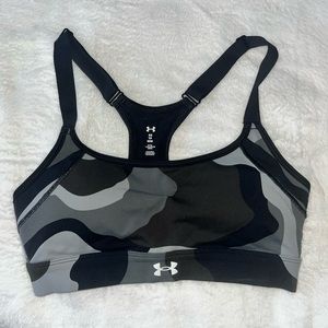 Under Armor | XS Sports Bra | Camo